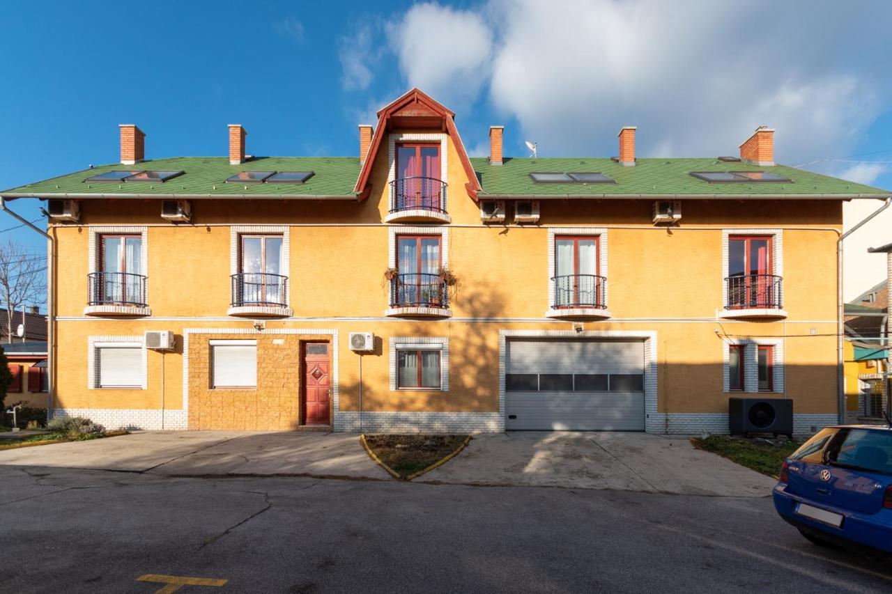 R Apartments Budapest Ngoại thất bức ảnh
